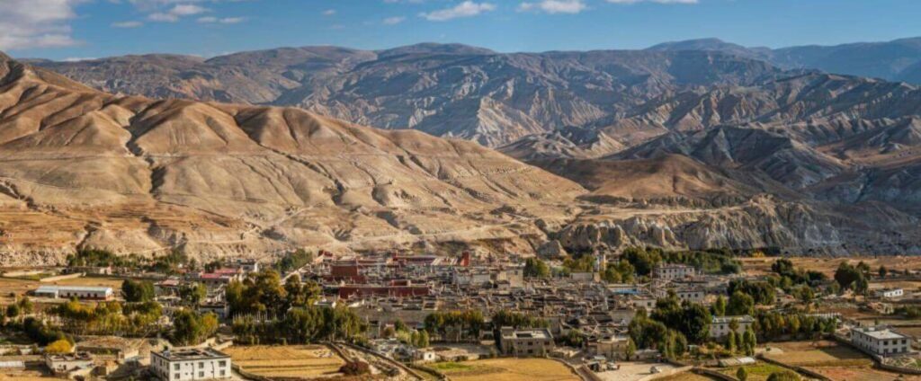 Solo Trekking in Nepal :Mustang Trek